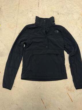 The North Face Women's Mountain Sweatshirt Pullover 3.0 Quilted Anorak